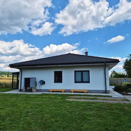 Nad Prehradou * Dvůr Králové nad Labem