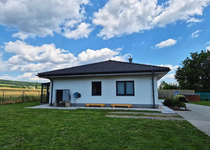 Nad Prehradou * Dvůr Králové nad Labem